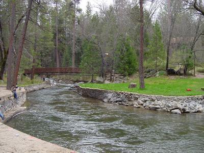 Pool-river